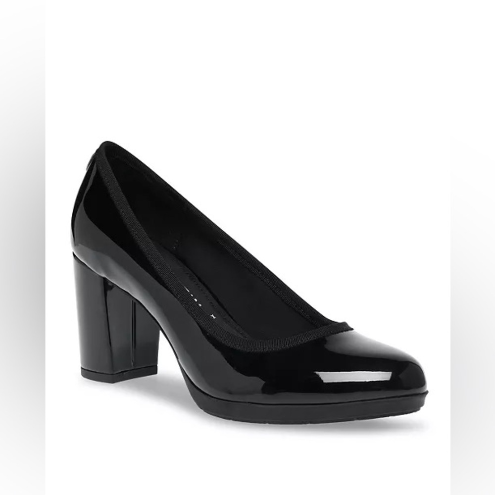 Anne Klein Black Patent Heels